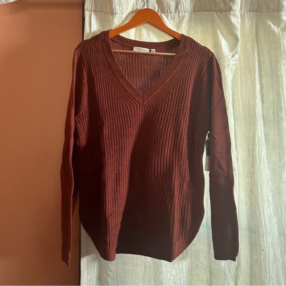 RD Style Stitch Fix Josslyn V Neck Sweater Curve Hem Knit Rust Brown NWT Size XL - Picture 1 of 6